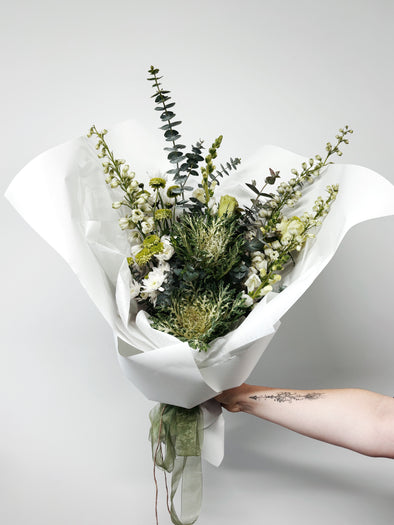 Neutral mothers day bouquet
